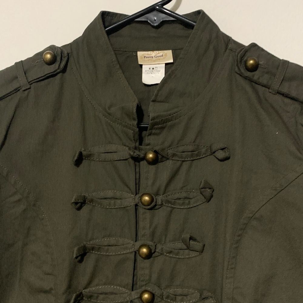 Pretty Good Women's Military Style Top